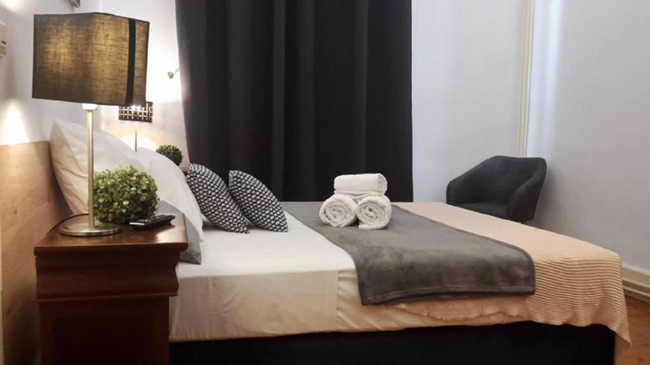 Chateau Marith - Etablissement Climatise Avec Piscine 호텔 Clairac  외부 사진