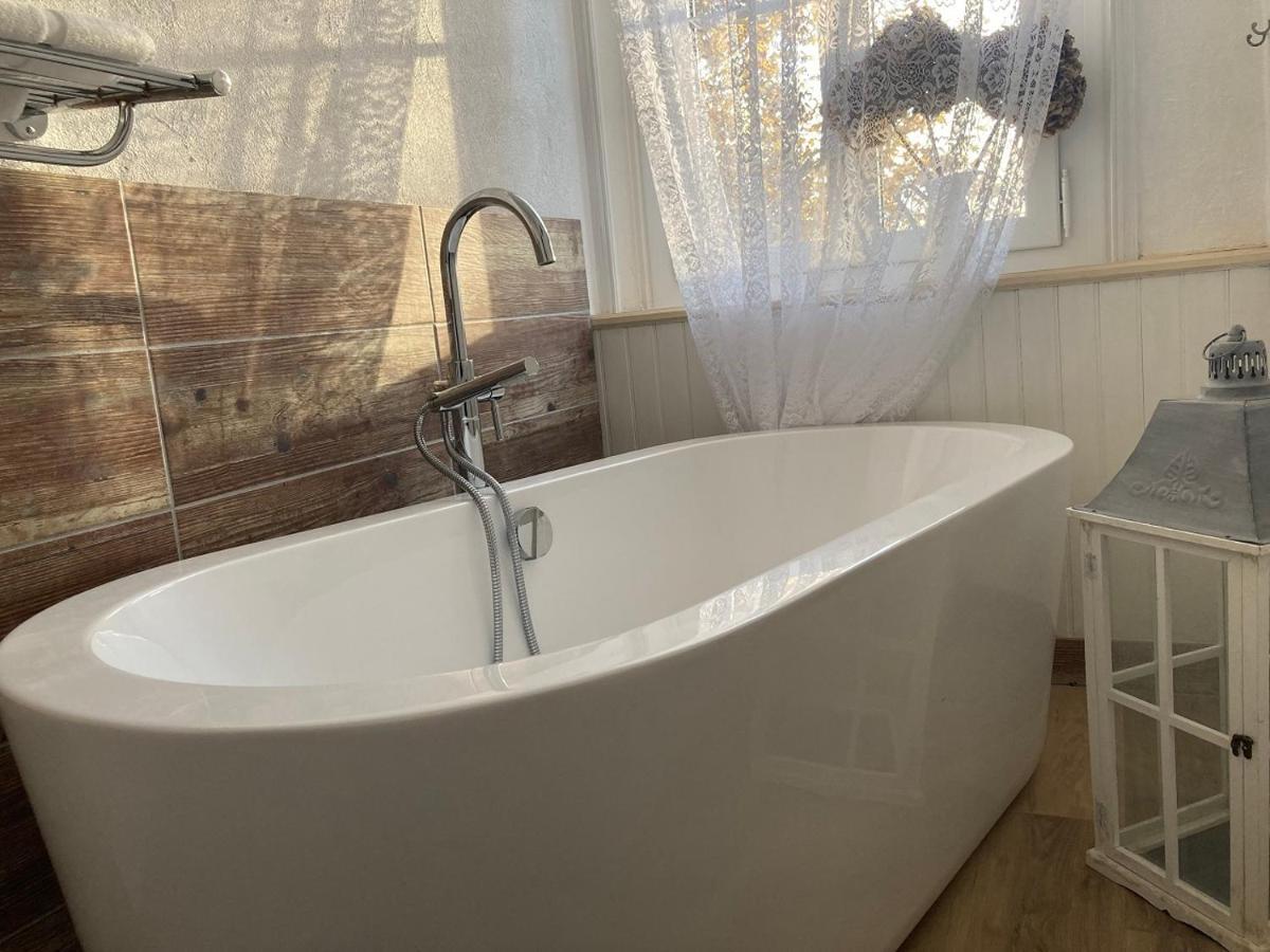 Chateau Marith - Etablissement Climatise Avec Piscine 호텔 Clairac  외부 사진