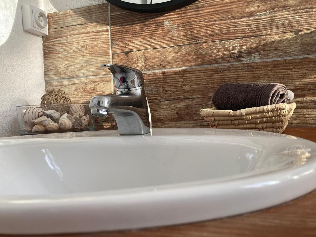 Chateau Marith - Etablissement Climatise Avec Piscine 호텔 Clairac  외부 사진